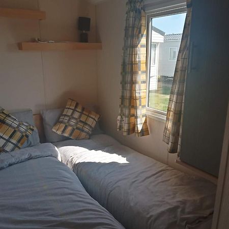 Caledonian Caravan Jaywick Sands Exteriör bild