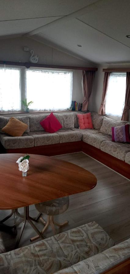 Caledonian Caravan Jaywick Sands Exteriör bild