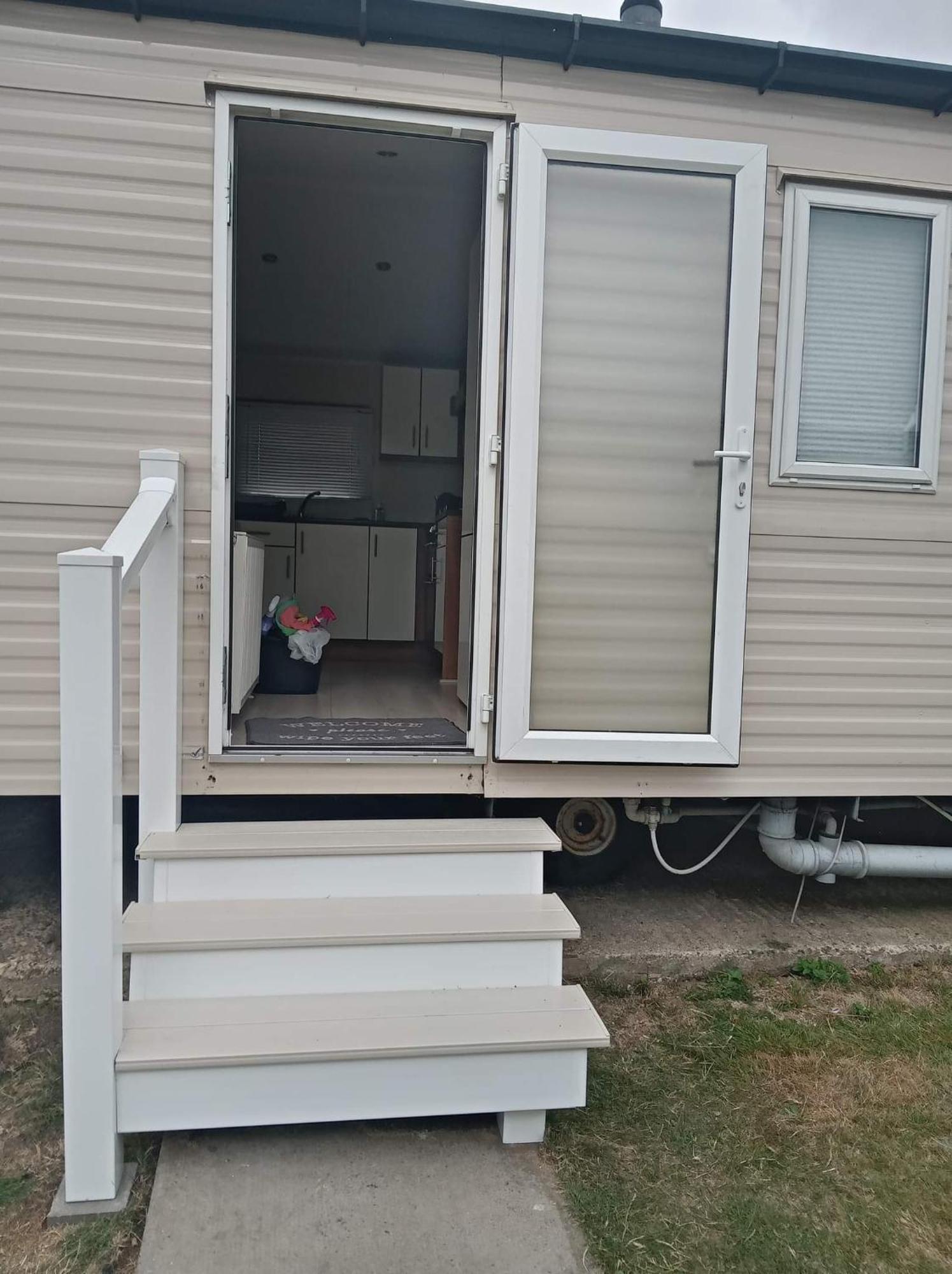 Caledonian Caravan Jaywick Sands Exteriör bild