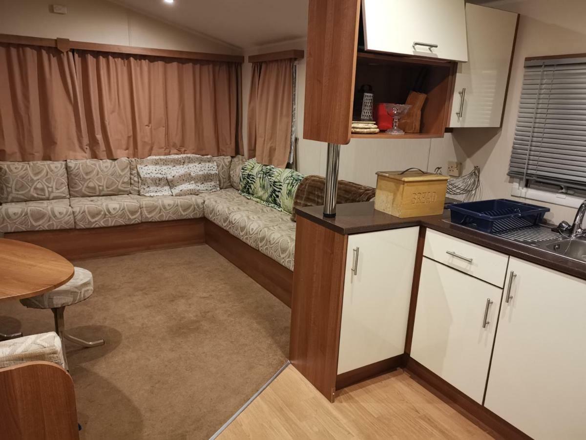 Caledonian Caravan Jaywick Sands Exteriör bild