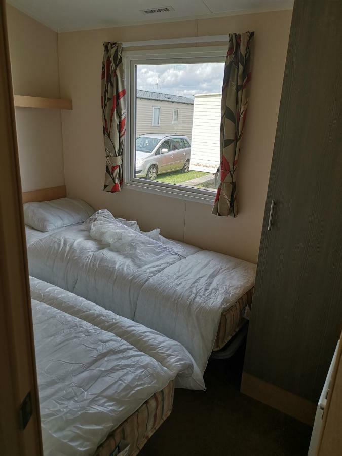 Caledonian Caravan Jaywick Sands Exteriör bild