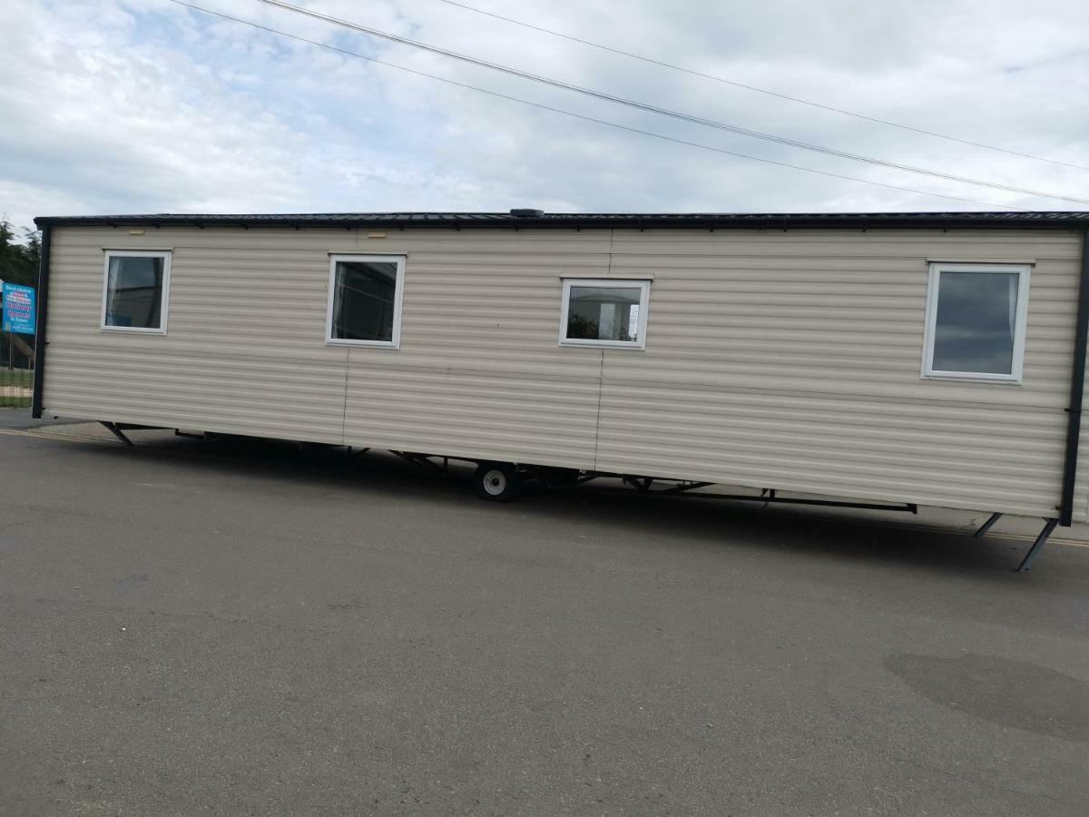 Caledonian Caravan Jaywick Sands Exteriör bild