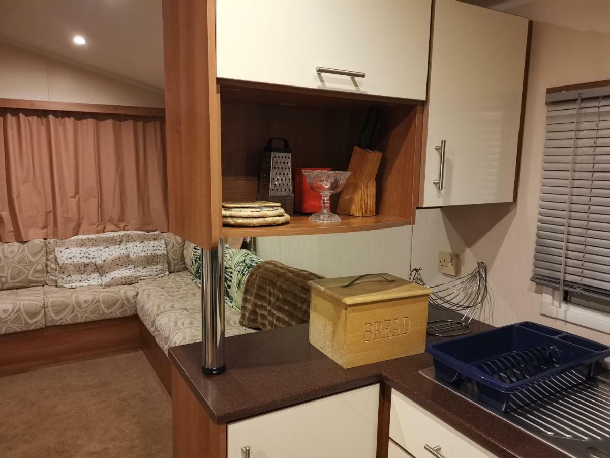 Caledonian Caravan Jaywick Sands Exteriör bild